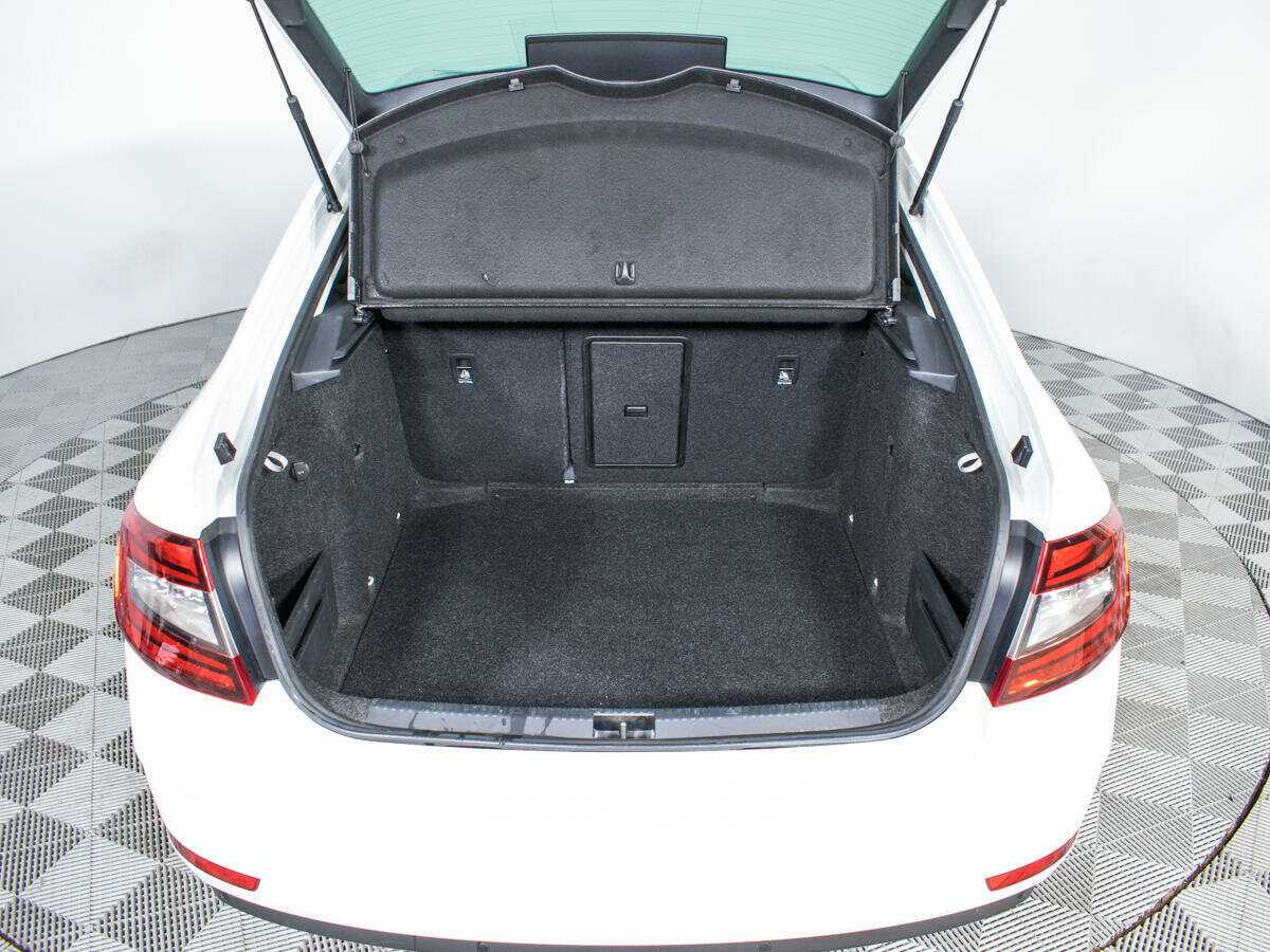 Skoda Octavia б/у, 2018, Роботизированная. Фото: #17