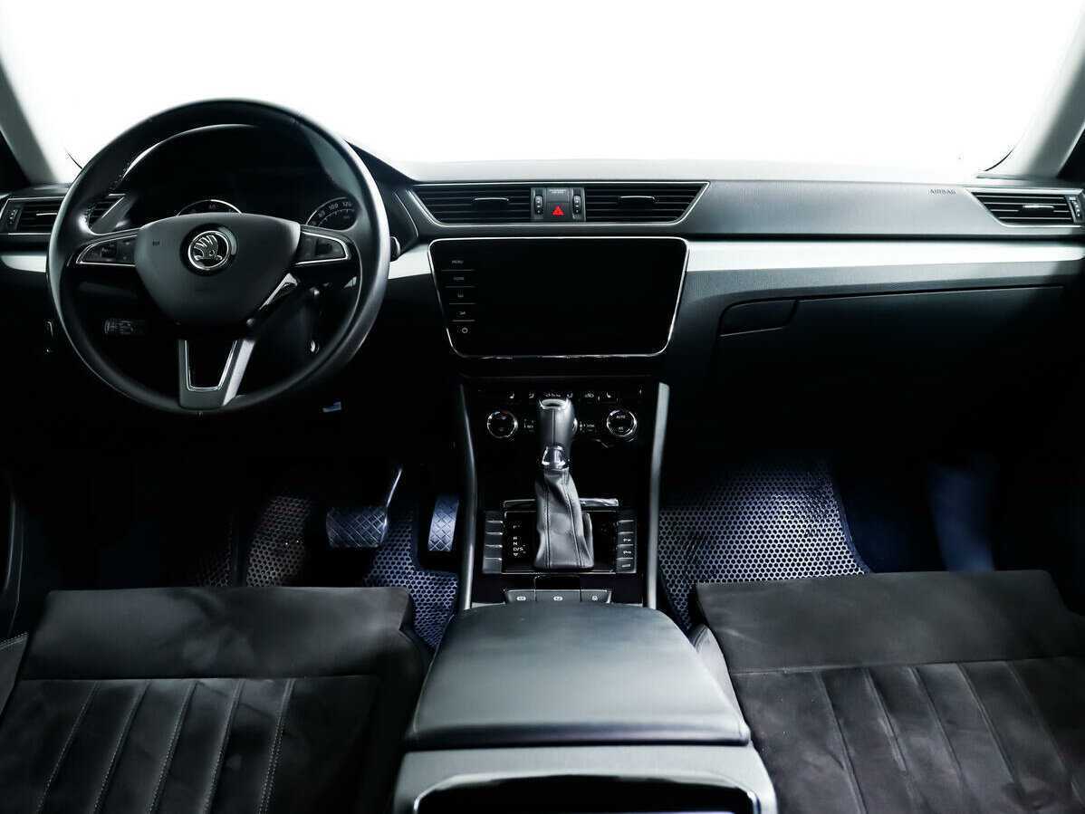 Skoda Superb б/у, 2017, Роботизированная. Фото: #8