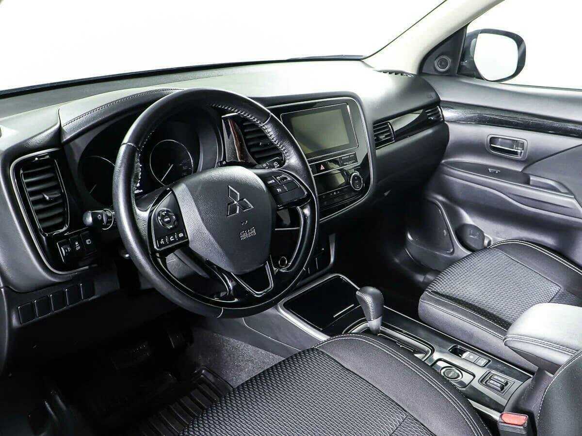 Mitsubishi Outlander б/у, 2019, Вариатор. Фото: #13