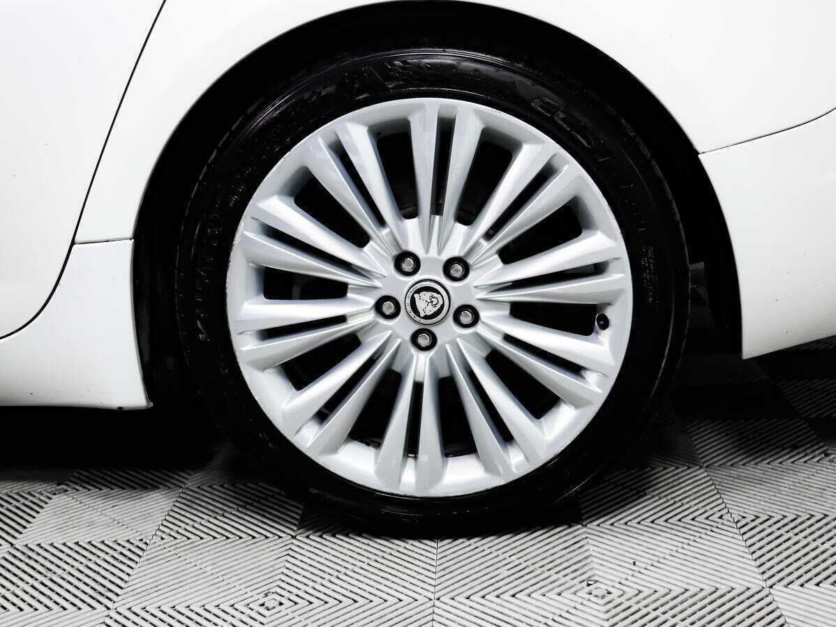 Jaguar XF б/у, 2012, Автоматическая. Фото: #12