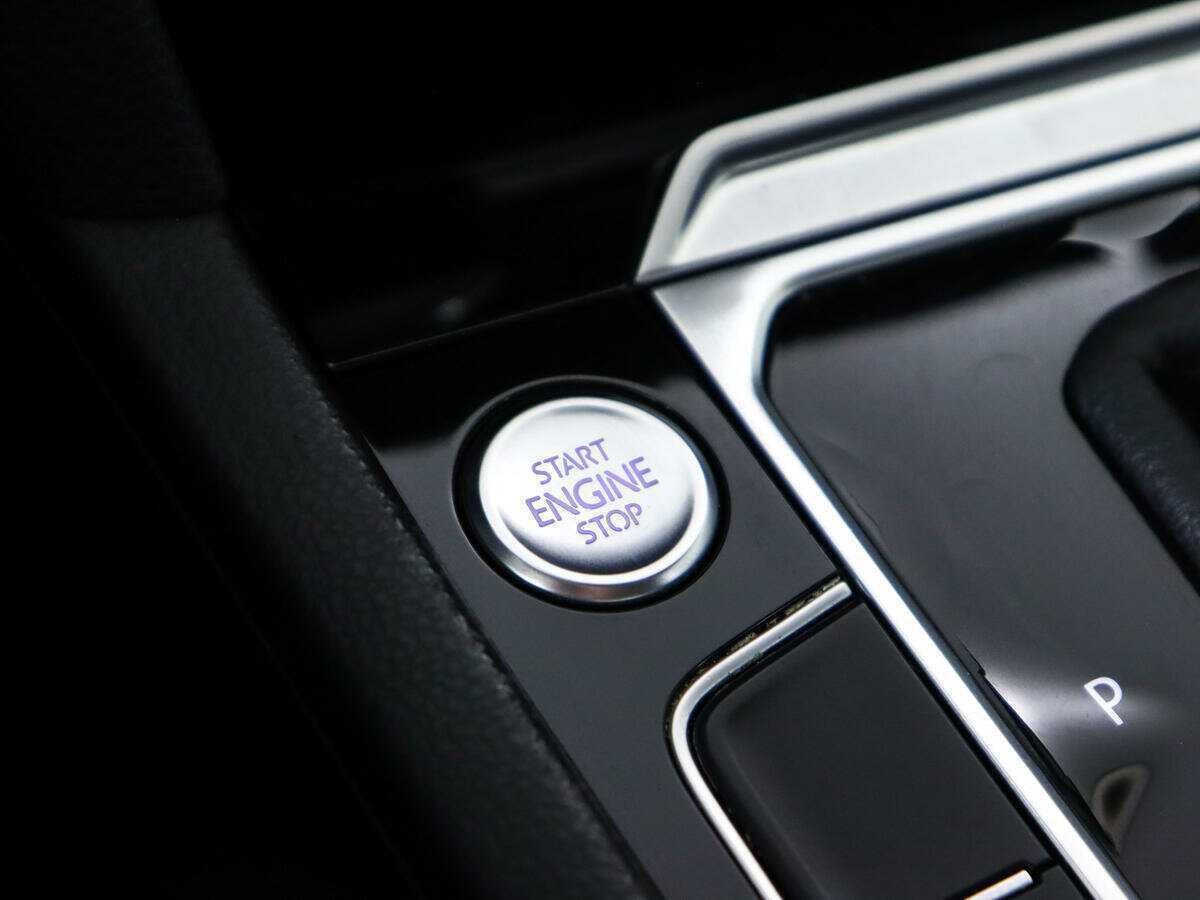 Volkswagen Passat б/у, 2016, Роботизированная. Фото: #13