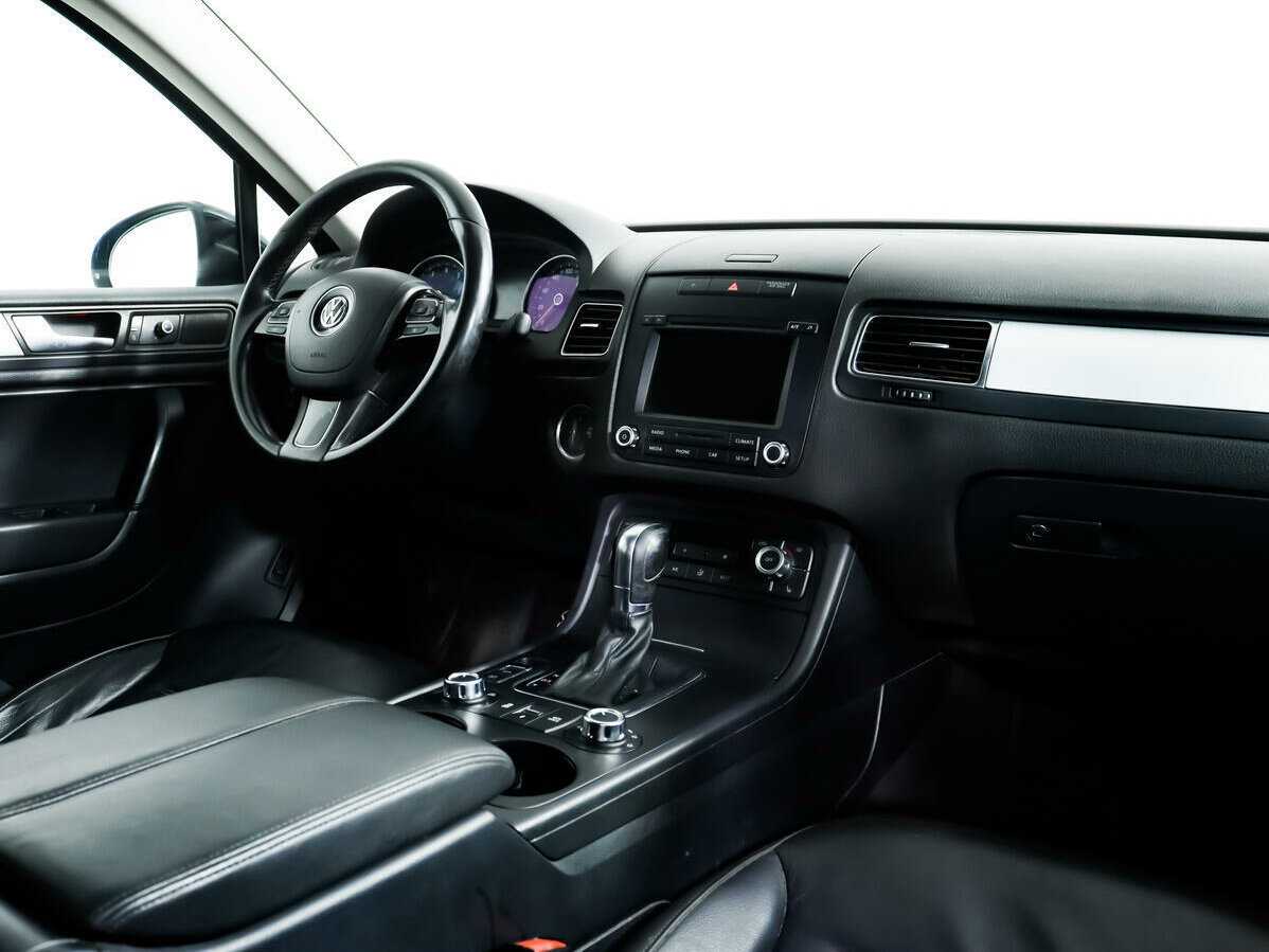 Volkswagen Touareg б/у, 2013, Автоматическая. Фото: #8