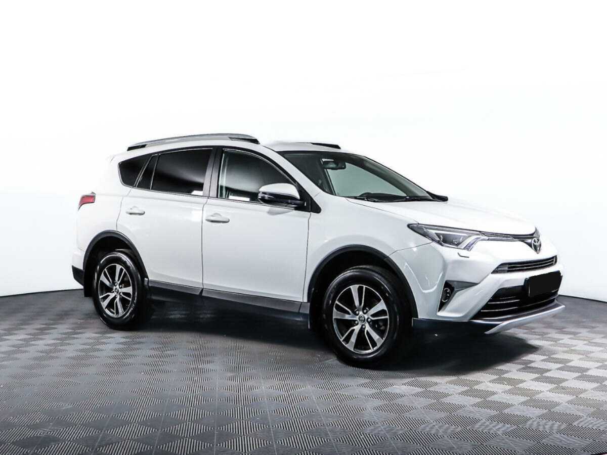 Toyota RAV4 б/у, 2017, Автоматическая. Фото: #2