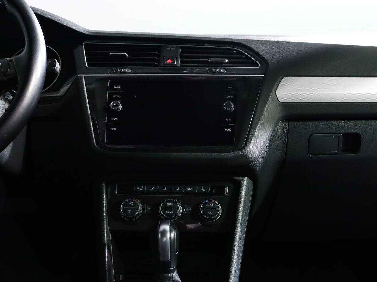 Volkswagen Tiguan б/у, 2020, Роботизированная. Фото: #10