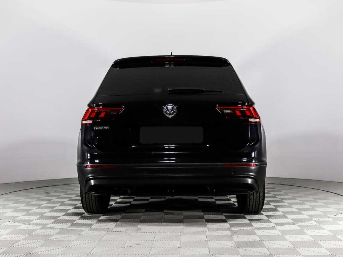 Volkswagen Tiguan б/у, 2020, Механическая. Фото: #3