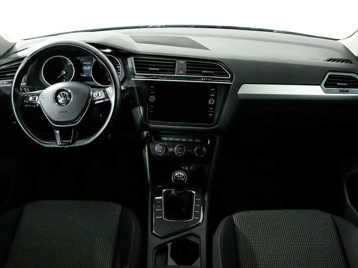 Volkswagen Tiguan б/у, 2020, Механическая. Фото: #8