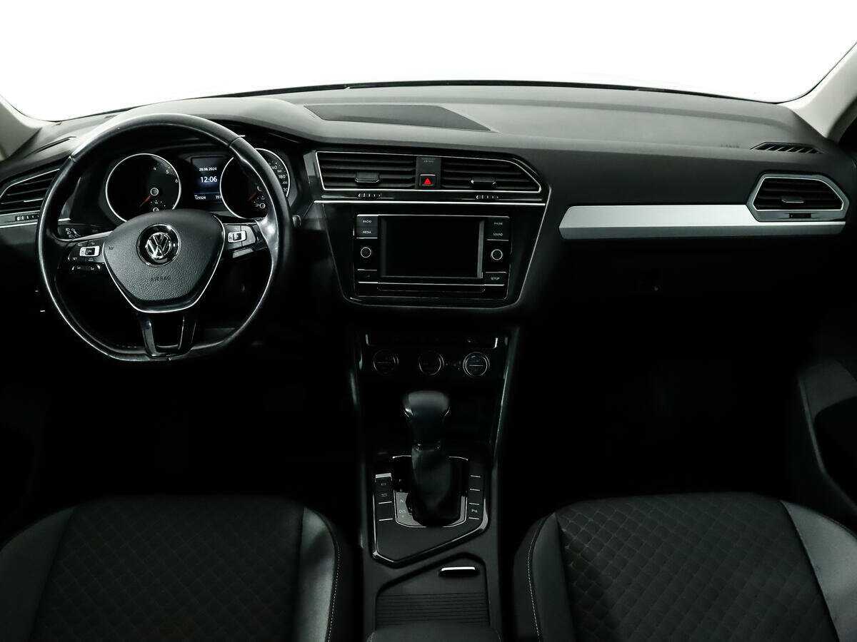 Volkswagen Tiguan б/у, 2017, Роботизированная. Фото: #11