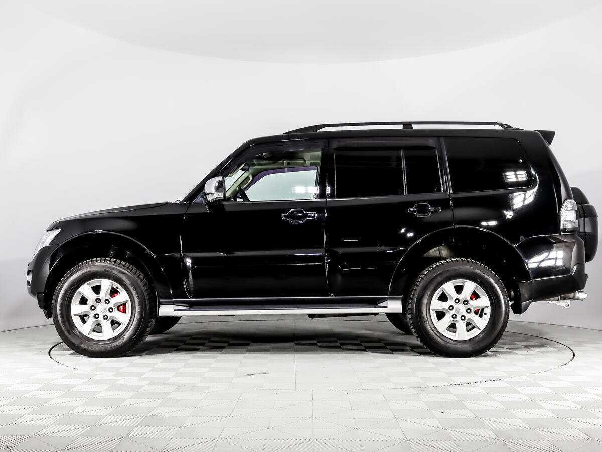 Mitsubishi Pajero б/у, 2015, Автоматическая. Фото: #7