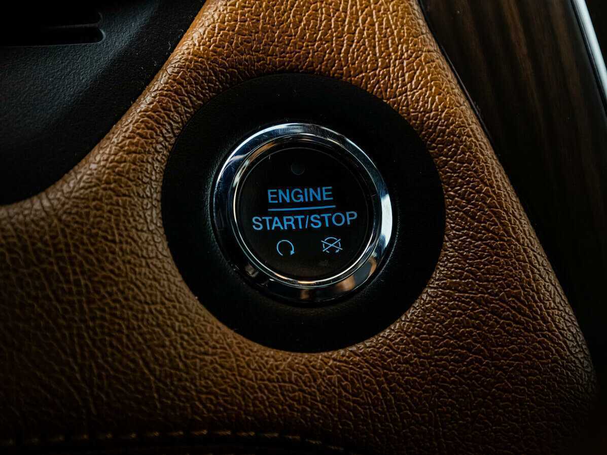 Ford Explorer б/у, 2016, Автоматическая. Фото: #17