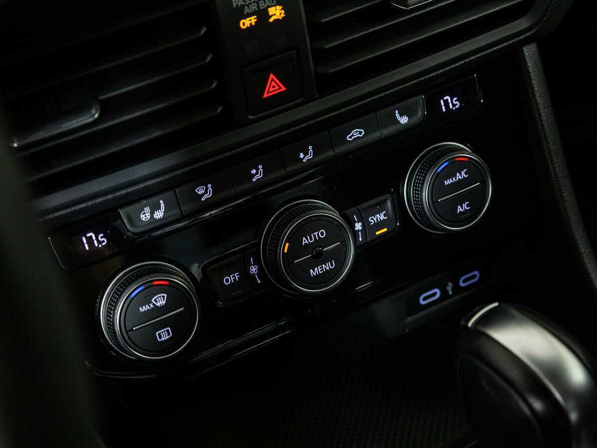 Volkswagen Jetta б/у, 2020, Автоматическая. Фото: #15