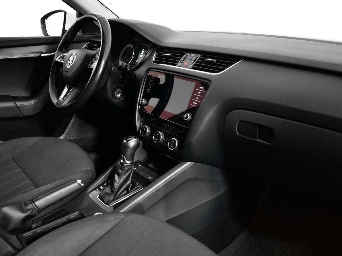 Skoda Octavia б/у, 2017, Роботизированная. Фото: #8