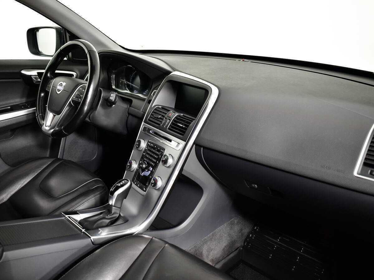 Volvo XC60 б/у, 2016, Автоматическая. Фото: #8
