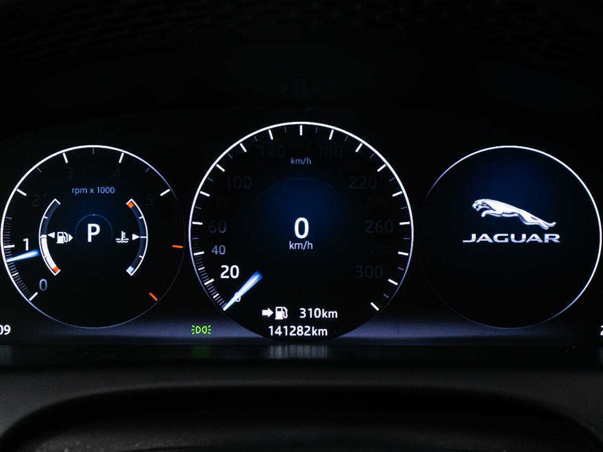 Jaguar XJ б/у, 2016, Автоматическая. Фото: #11