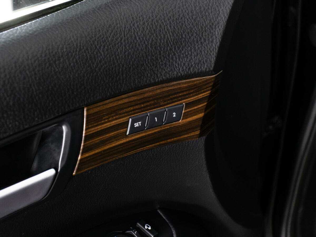 Kia Mohave б/у, 2017, Автоматическая. Фото: #24