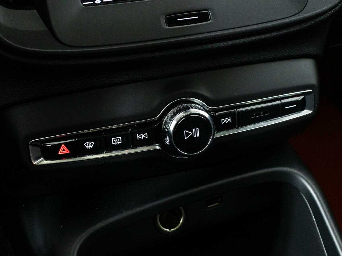 Volvo XC40 б/у, 2018, Автоматическая. Фото: #17