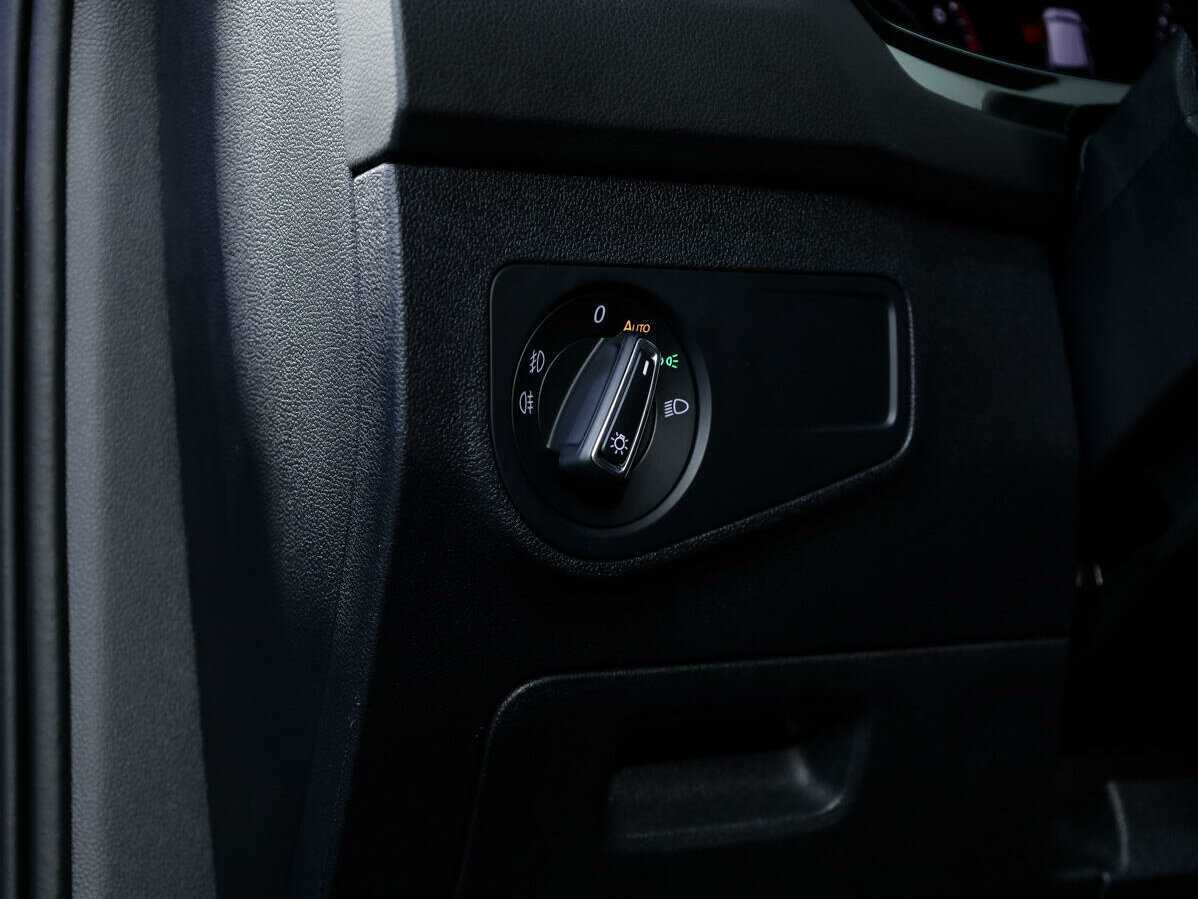 Volkswagen Tiguan б/у, 2018, Роботизированная. Фото: #12
