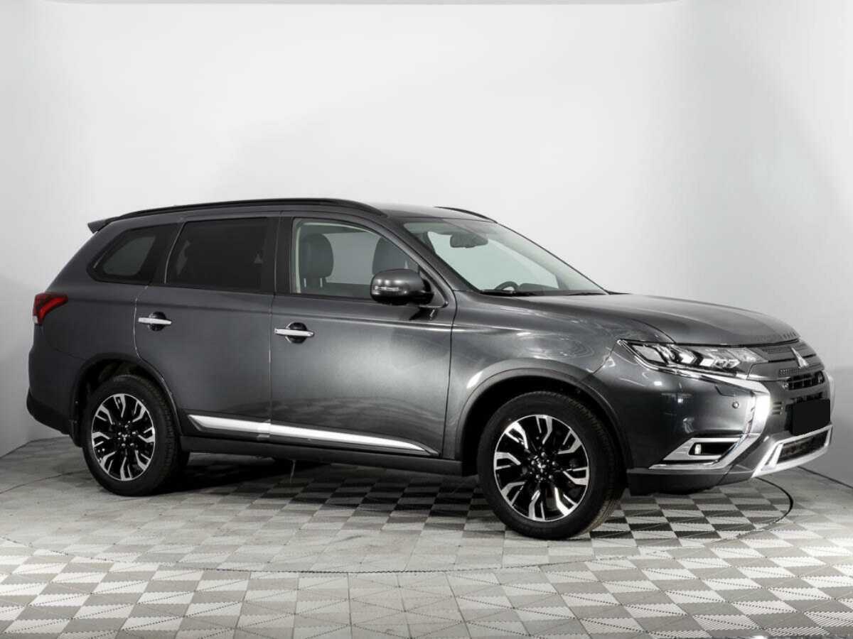 Mitsubishi Outlander б/у, 2022, Вариатор. Фото: #2