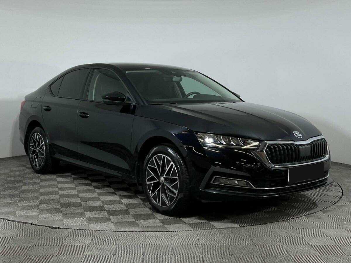 Skoda Octavia б/у, 2021, Автоматическая. Фото: #2