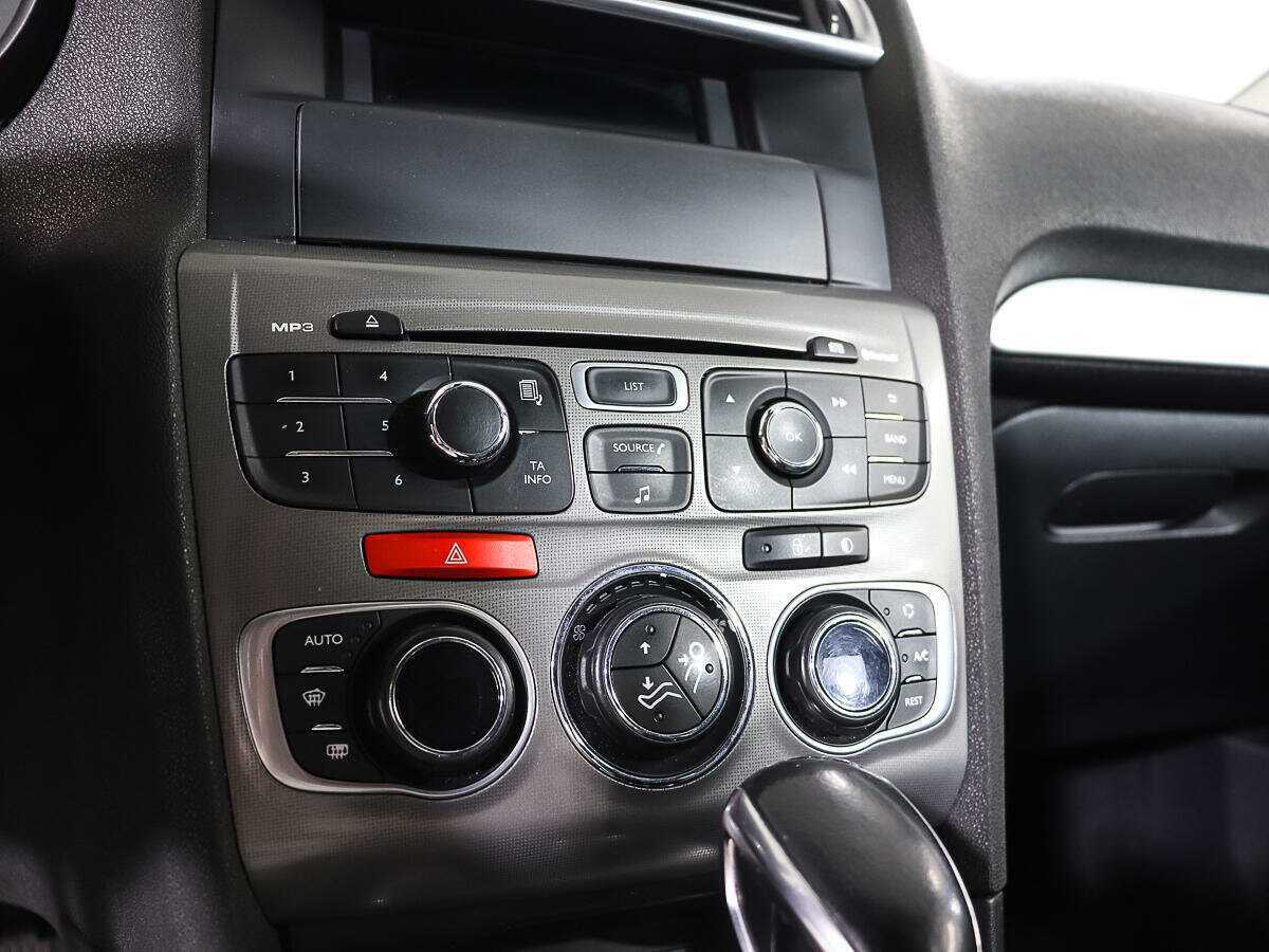 Citroen C4 б/у, 2017, Автоматическая. Фото: #16