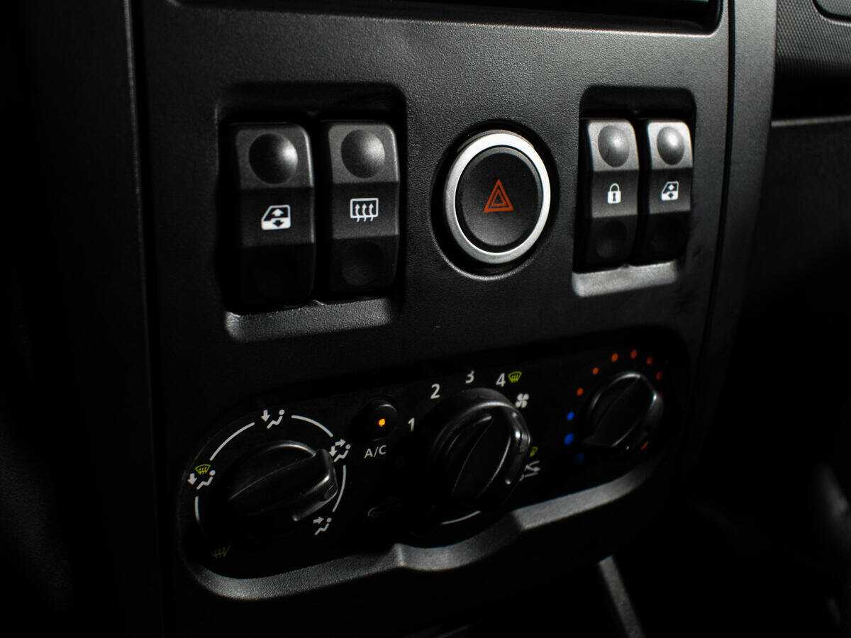 Лада (ВАЗ) Ларгус б/у, 2015, Механическая. Фото: #11