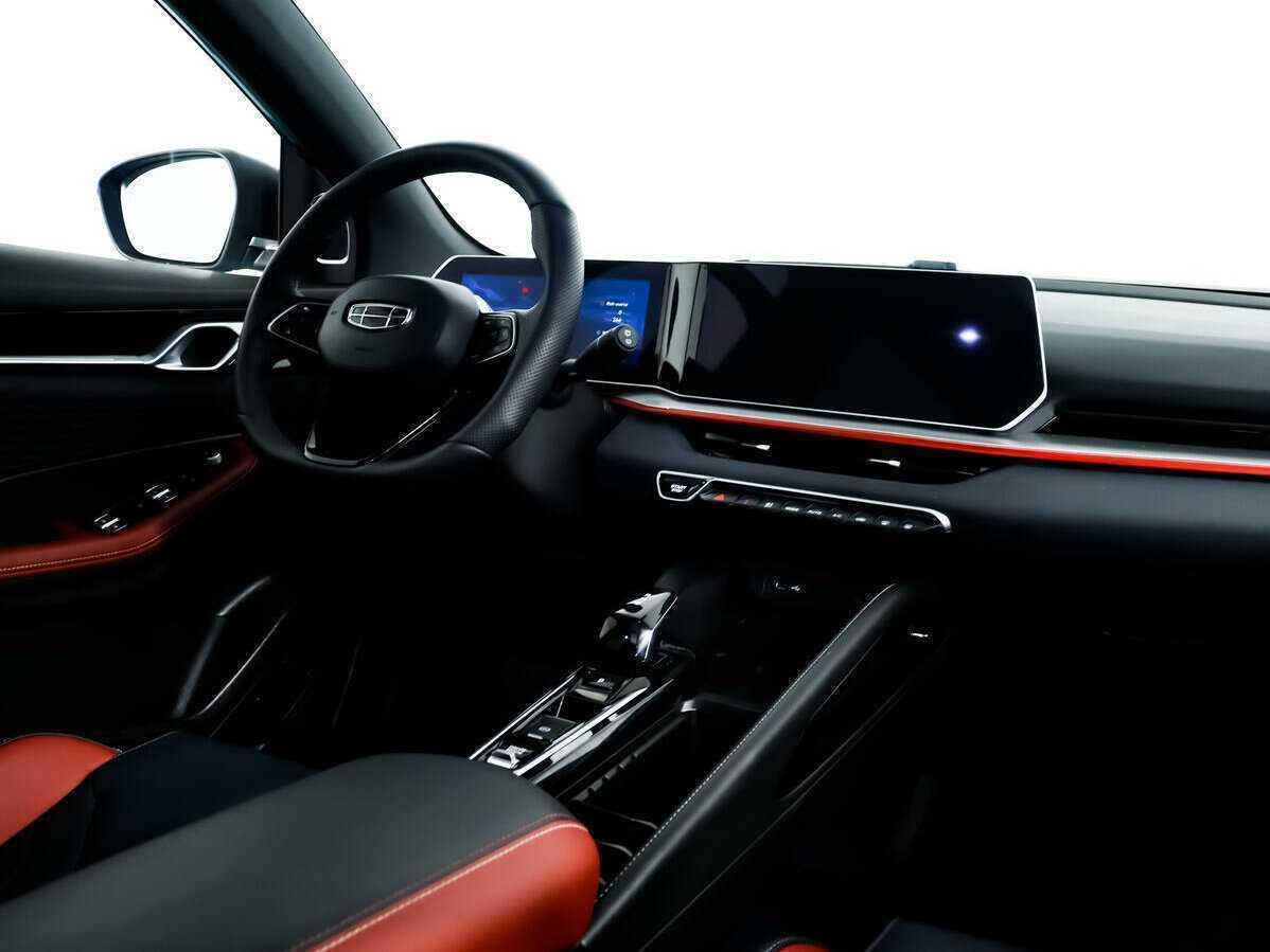 Geely Coolray б/у, 2023, Роботизированная. Фото: #8