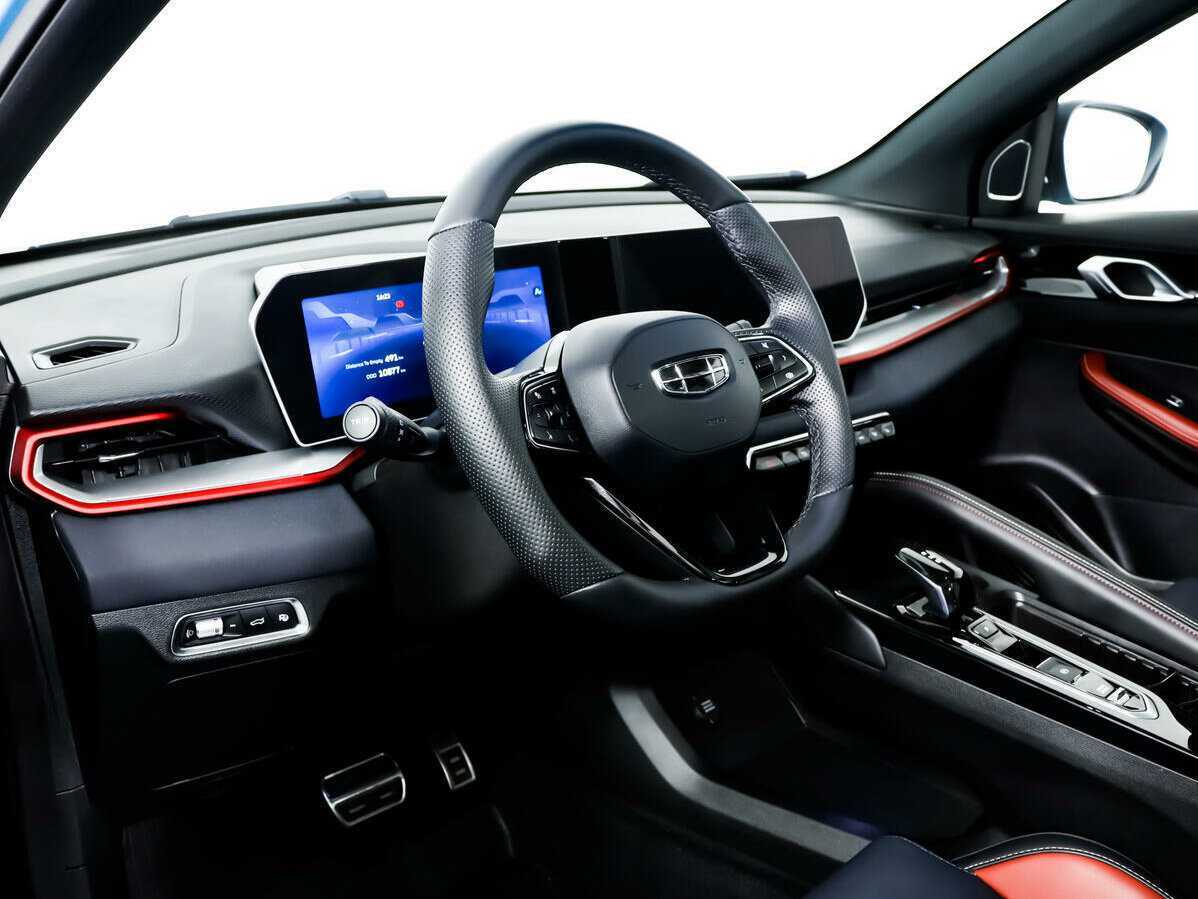 Geely Coolray б/у, 2023, Роботизированная. Фото: #12