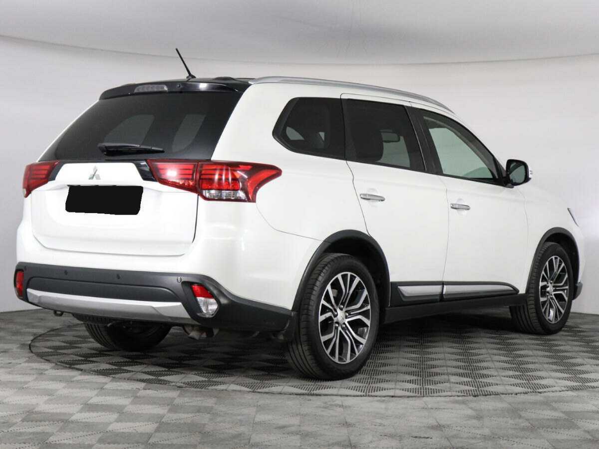 Mitsubishi Outlander б/у, 2016, Вариатор. Фото: #4