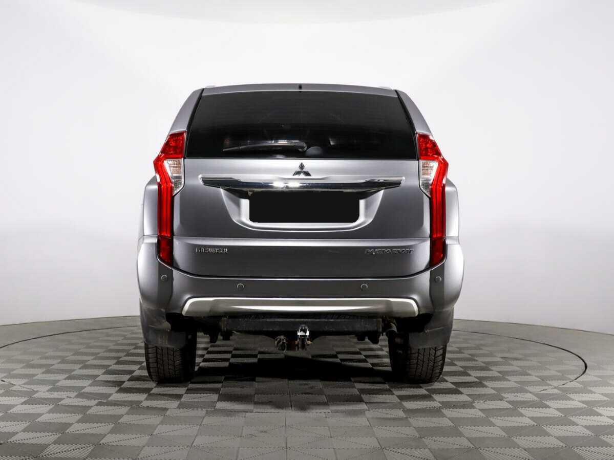 Mitsubishi Pajero Sport б/у, 2017, Автоматическая. Фото: #5