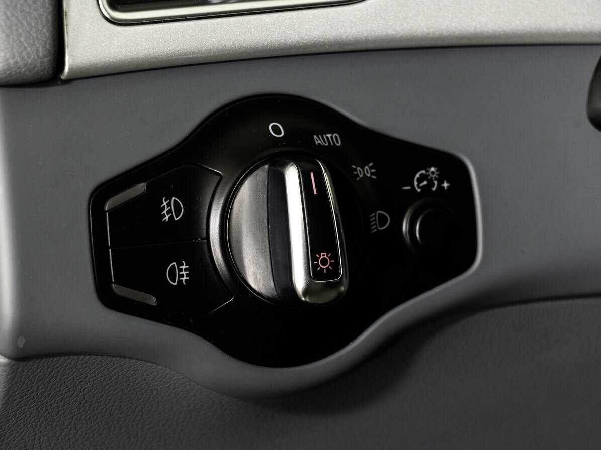 Audi A4 б/у, 2015, Роботизированная. Фото: #18