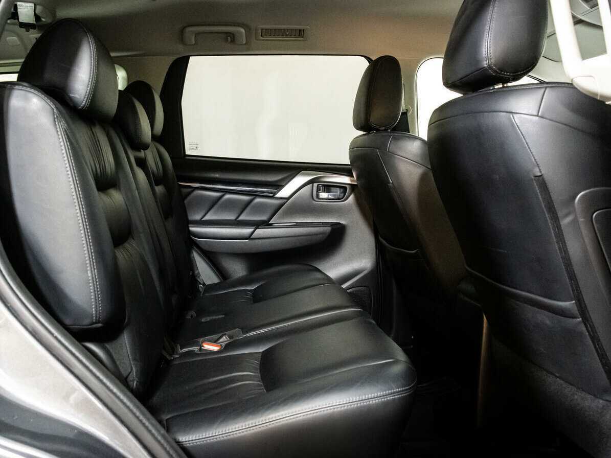Mitsubishi Pajero Sport б/у, 2018, Автоматическая. Фото: #12