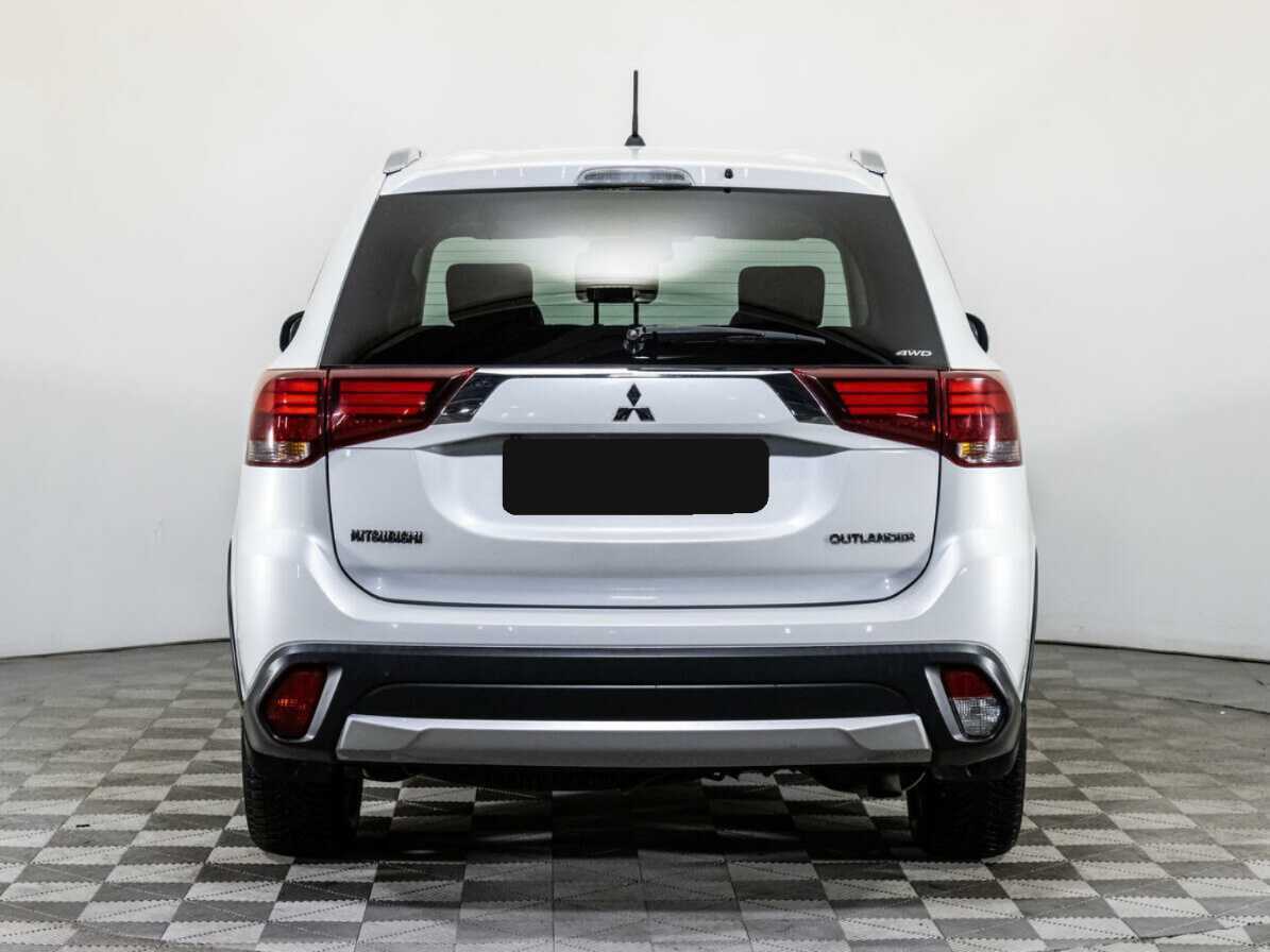 Mitsubishi Outlander б/у, 2016, Автоматическая. Фото: #5