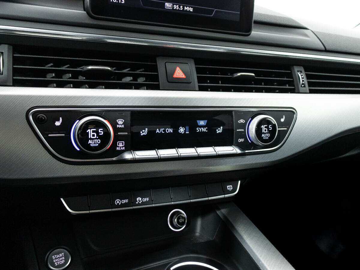 Audi A4 б/у, 2016, Роботизированная. Фото: #15