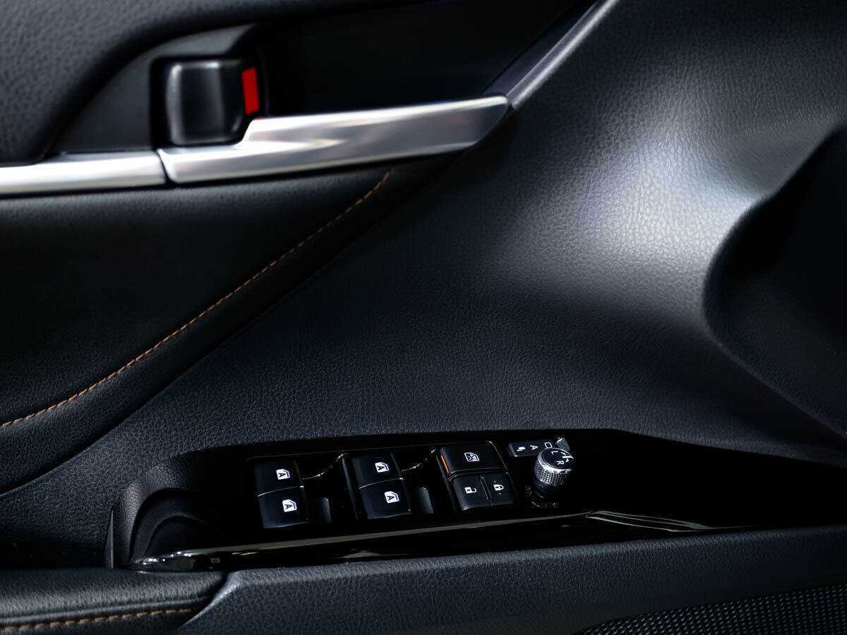 Toyota Camry б/у, 2020, Автоматическая. Фото: #17