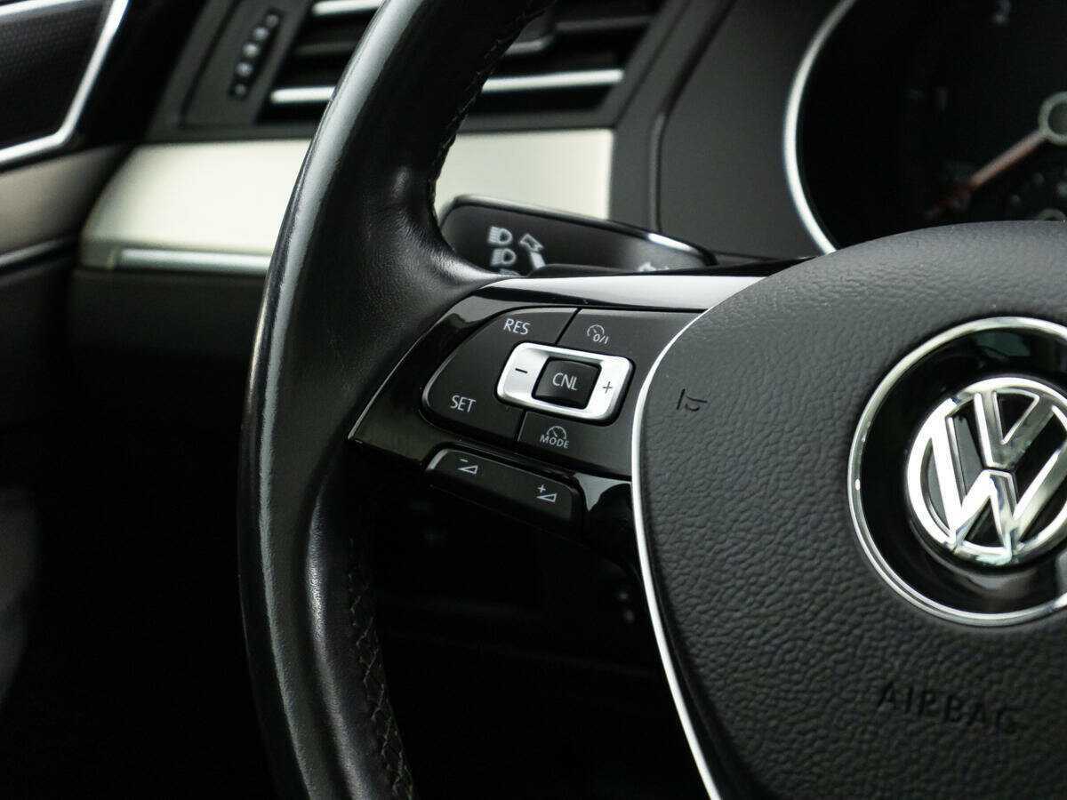 Volkswagen Passat б/у, 2017, Роботизированная. Фото: #17