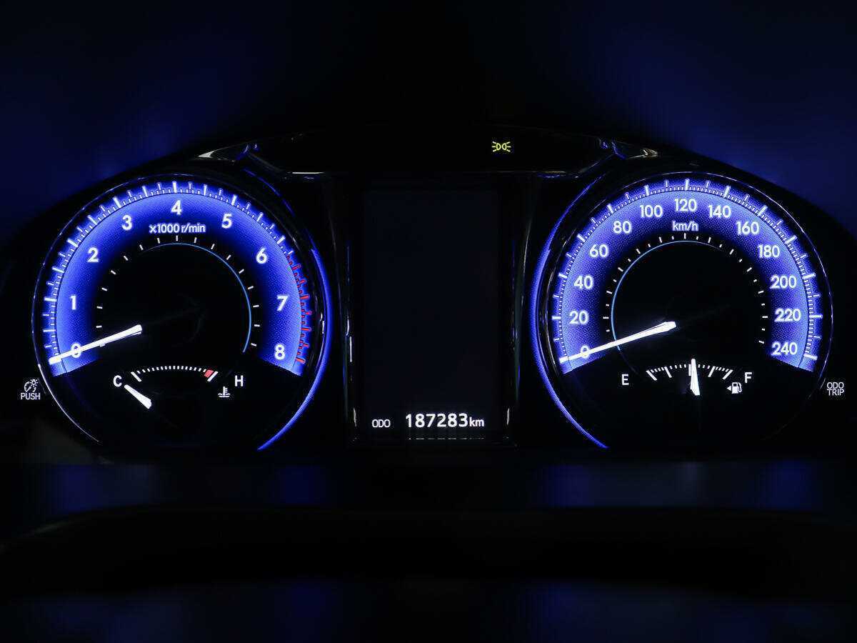 Toyota Camry б/у, 2015, Автоматическая. Фото: #12