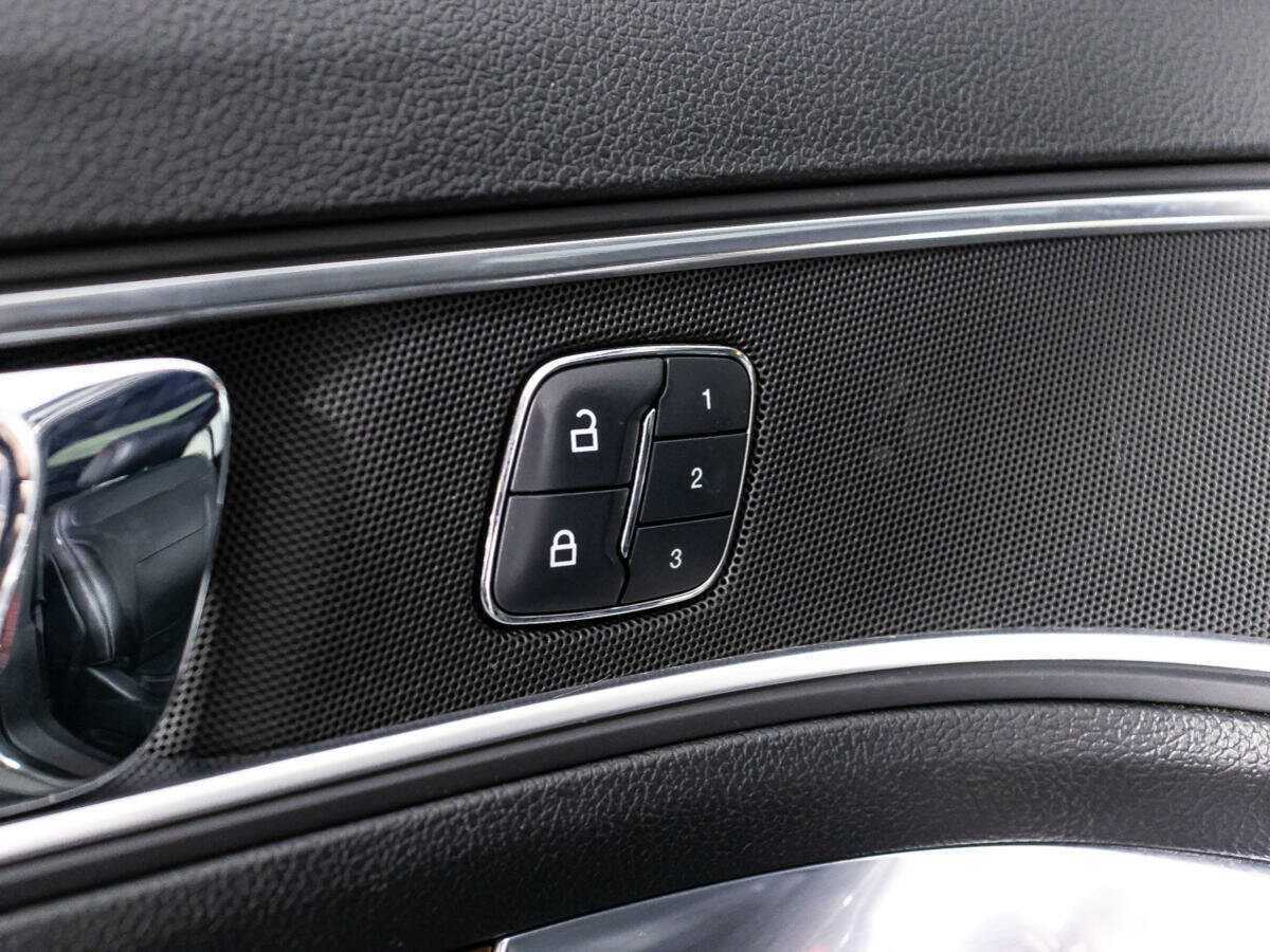 Ford Explorer б/у, 2017, Автоматическая. Фото: #16