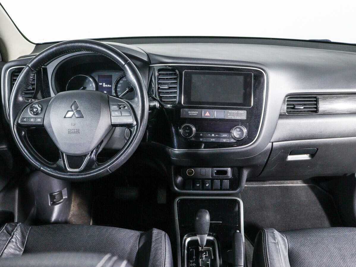 Mitsubishi Outlander б/у, 2018, Вариатор. Фото: #10