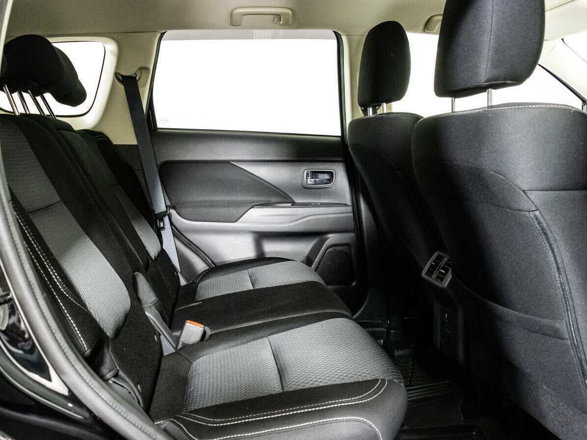 Mitsubishi Outlander б/у, 2019, Вариатор. Фото: #13