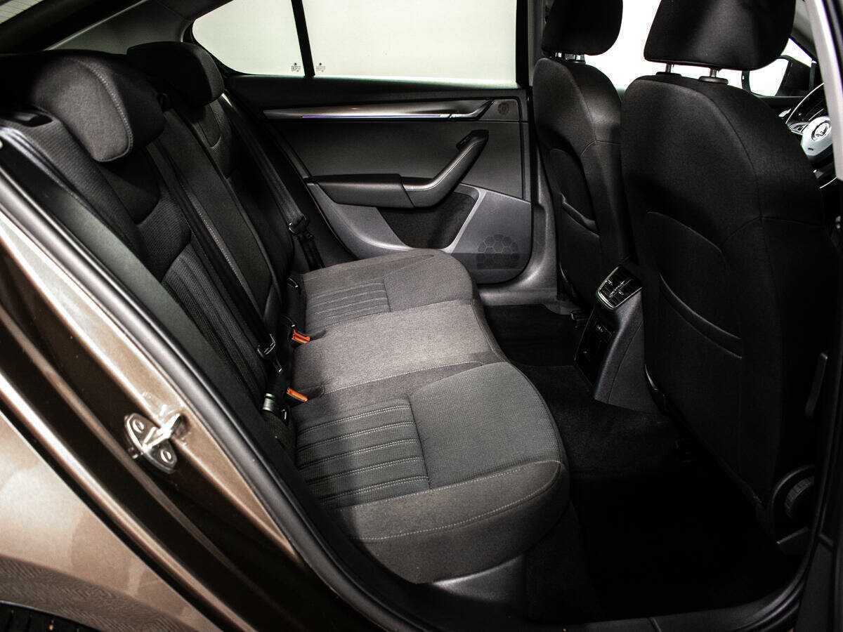 Skoda Octavia б/у, 2018, Роботизированная. Фото: #6