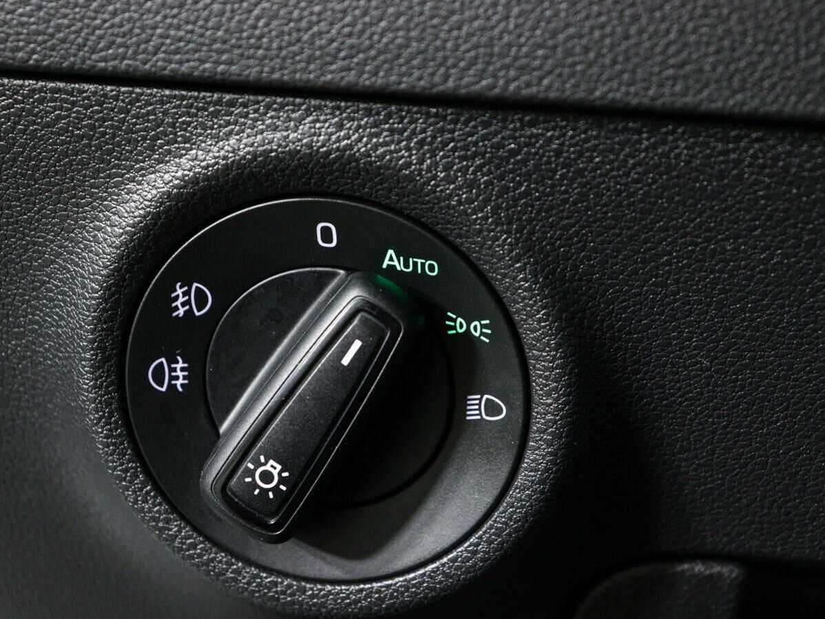 Skoda Karoq б/у, 2020, Автоматическая. Фото: #16