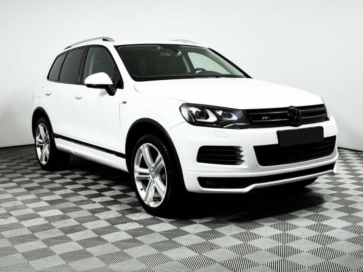 Volkswagen Touareg б/у, 2012, Автоматическая. Фото: #2