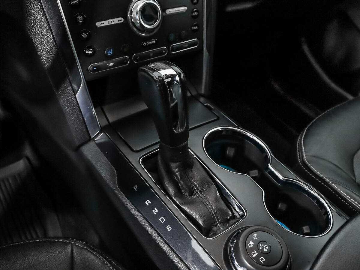 Ford Explorer б/у, 2017, Автоматическая. Фото: #9