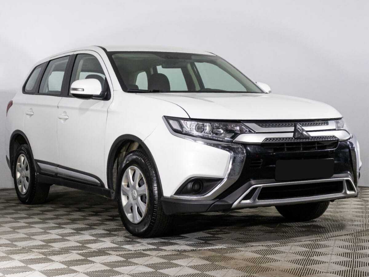 Mitsubishi Outlander б/у, 2020, Вариатор. Фото: #2