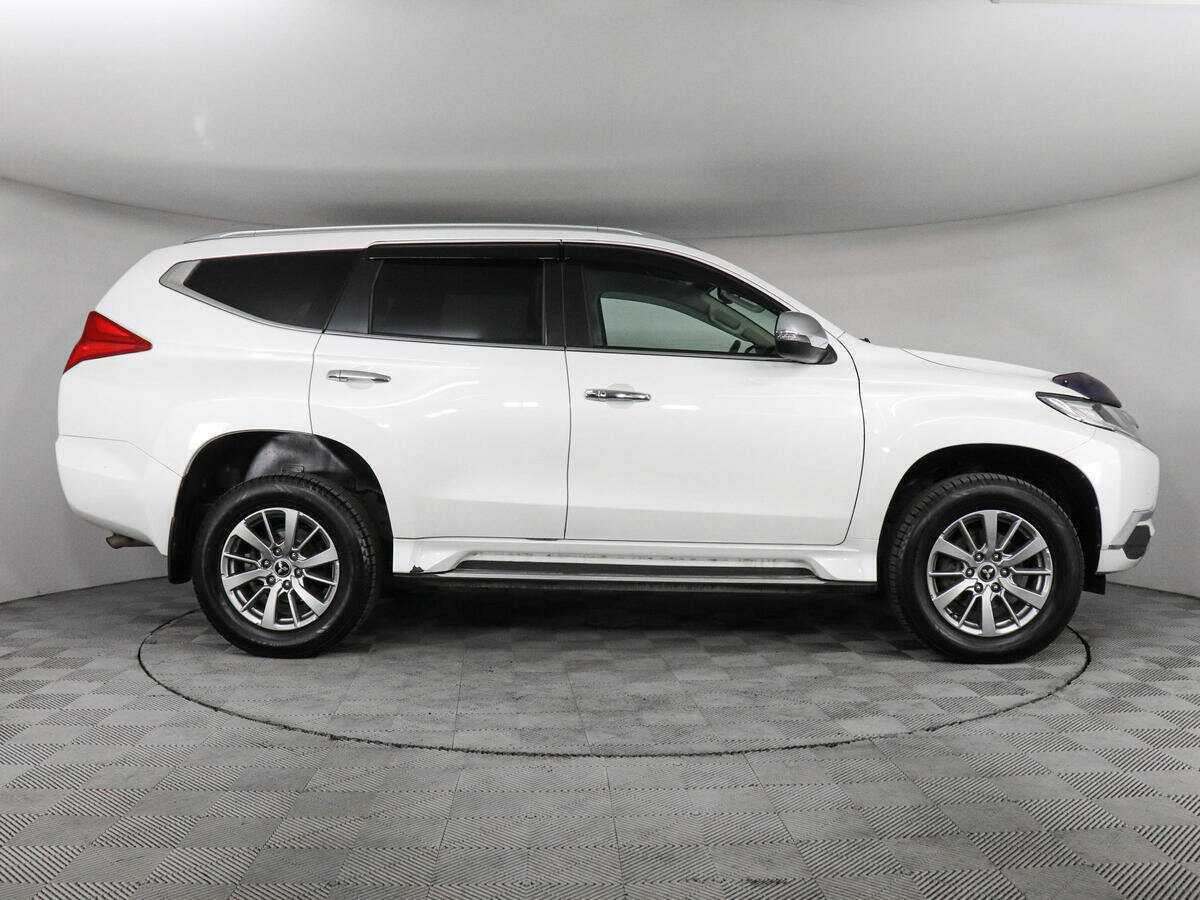 Mitsubishi Pajero Sport б/у, 2018, Автоматическая. Фото: #3