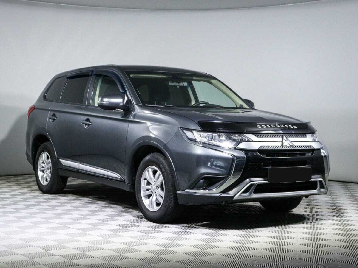 Mitsubishi Outlander б/у, 2018, Вариатор. Фото: #2