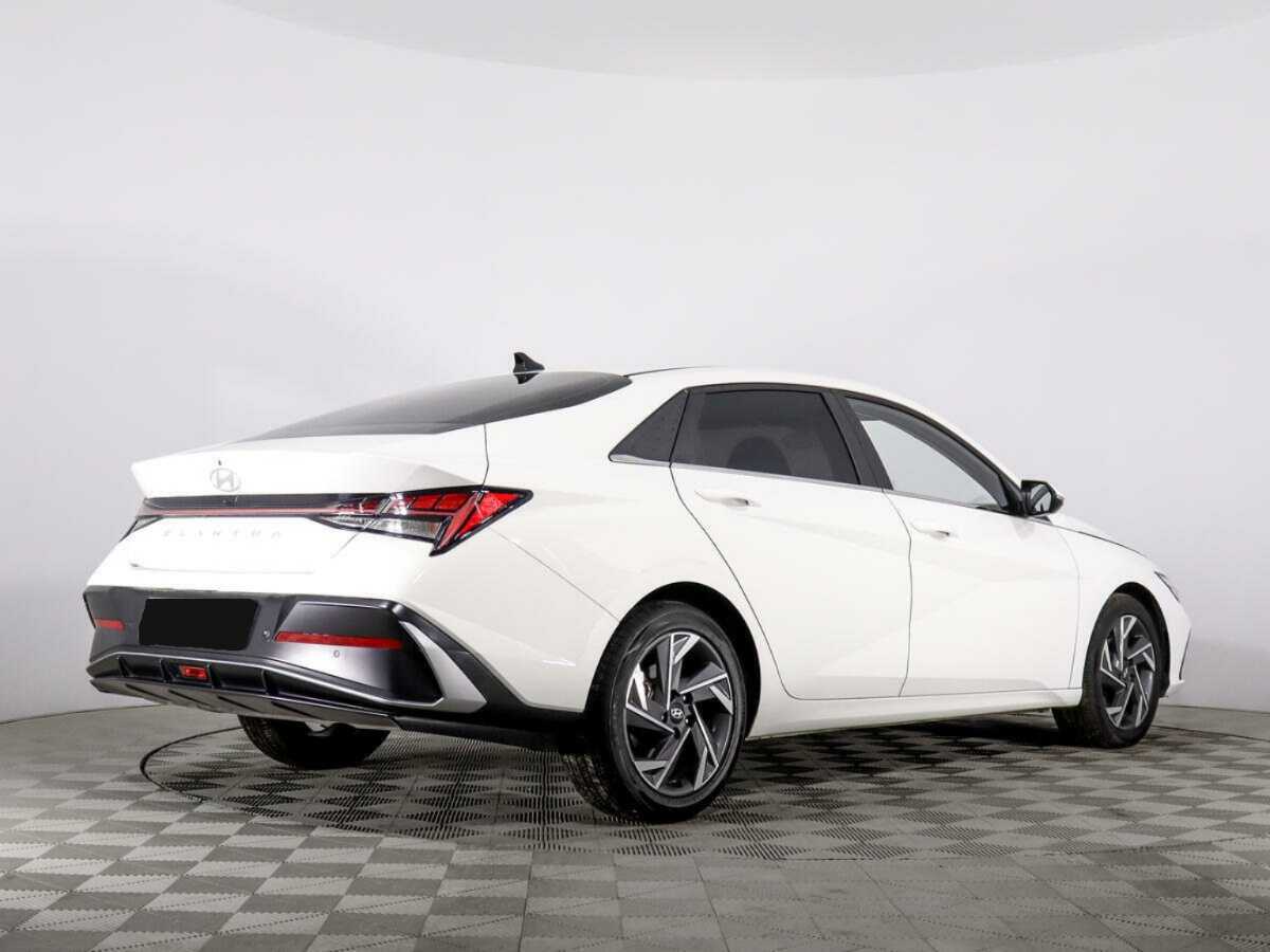 Hyundai Elantra б/у, 2024, Вариатор. Фото: #4