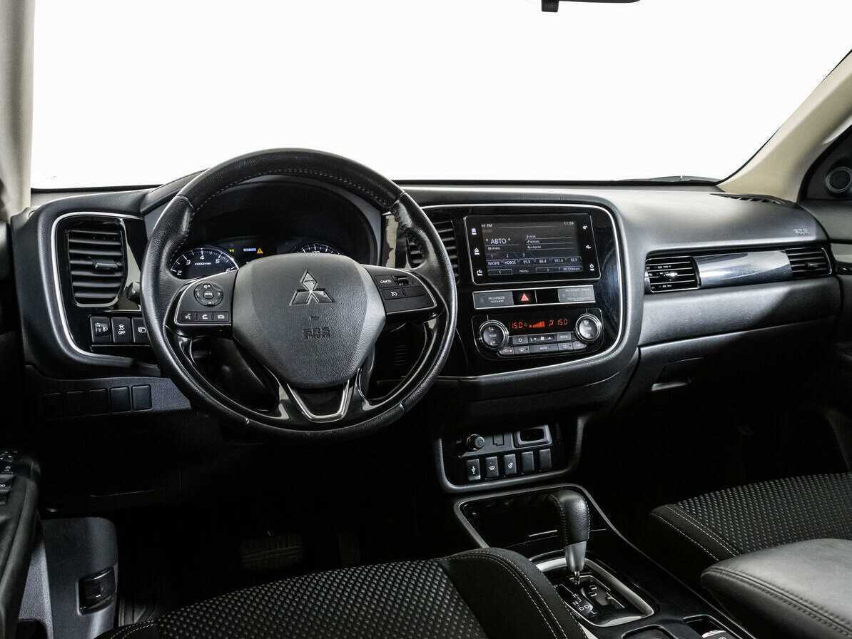 Mitsubishi Outlander б/у, 2019, Вариатор. Фото: #8
