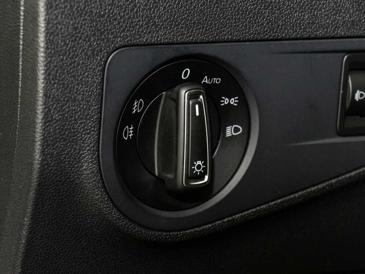 Volkswagen Tiguan б/у, 2017, Роботизированная. Фото: #11