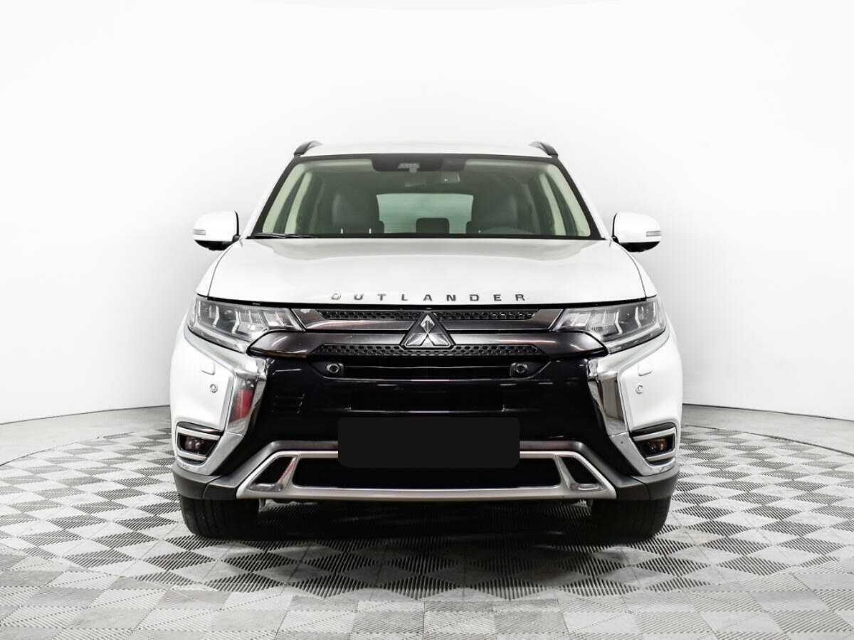 Mitsubishi Outlander б/у, 2021, Вариатор. Фото: #1