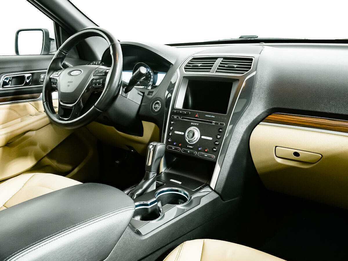 Ford Explorer б/у, 2017, Автоматическая. Фото: #6